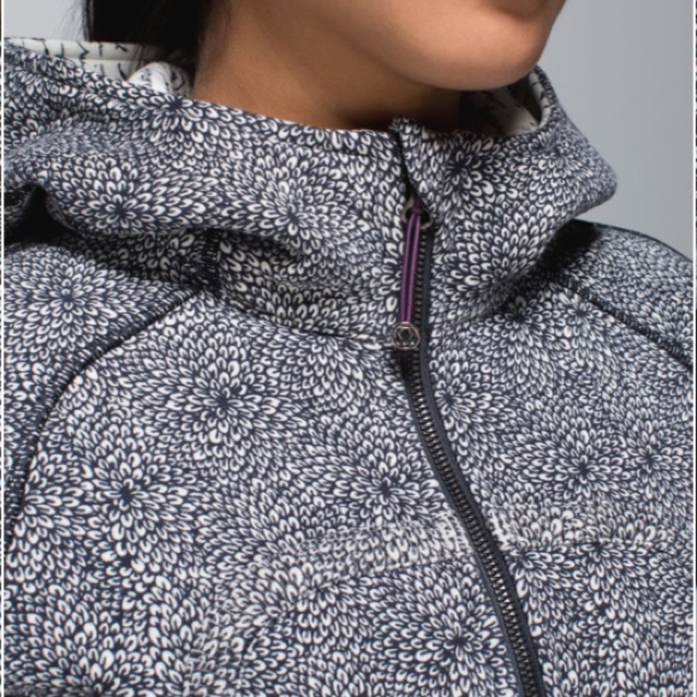 SOLD Lululemon Scuba Hoodie Size 6 - Picture 4 of 14